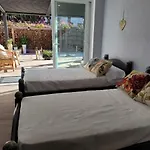 Feriehus Bonita En Esquina Marbella