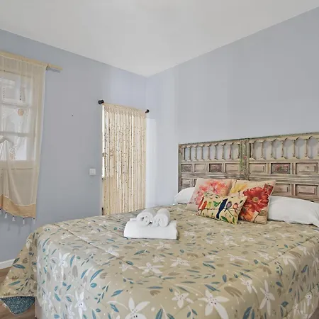 Bonita En Esquina Feriehus Marbella